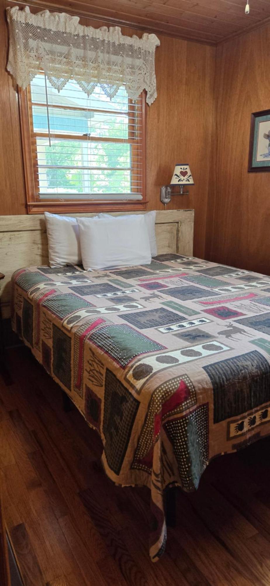 Cozy Creek Cottages Maggie Valley Room photo